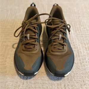 lululemon blissful running shoes